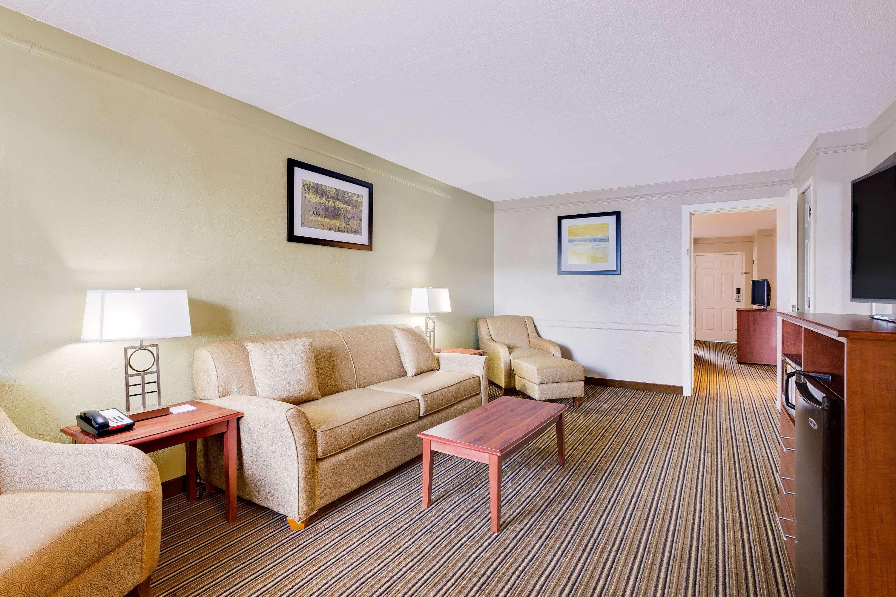 Baymont By Wyndham Jacksonville Orange Park Exterior photo
