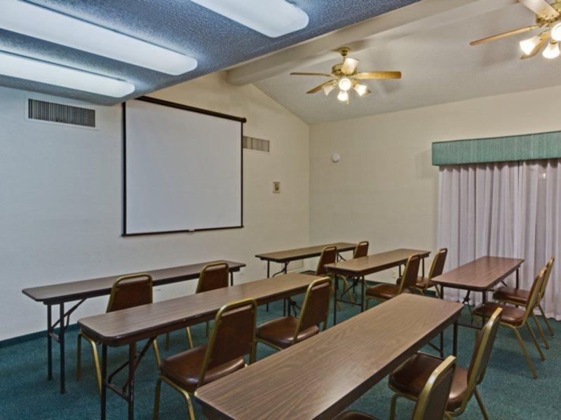 Baymont By Wyndham Jacksonville Orange Park Exterior photo